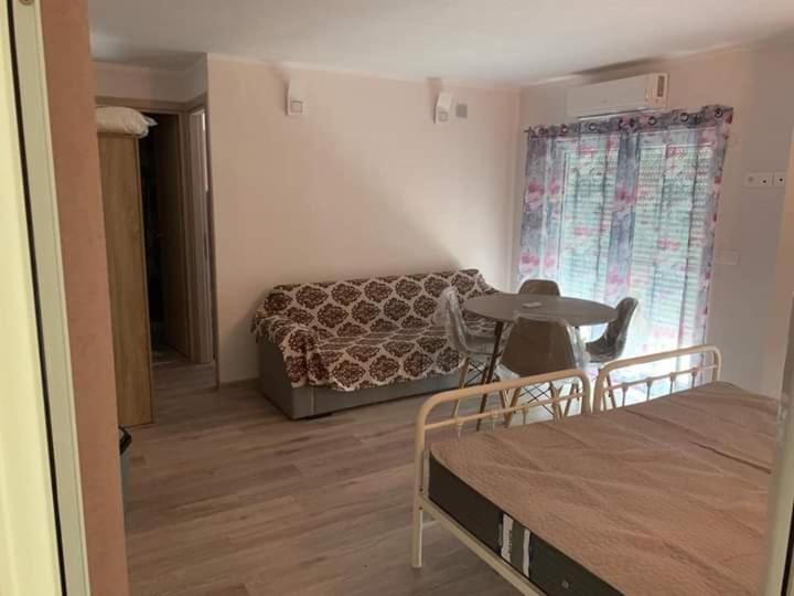 Perea White Suites Переа Экстерьер фото